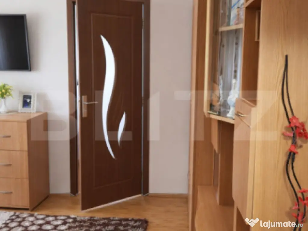 Apartament 2 camere, etaj 1, complet renovat și mobilat – 