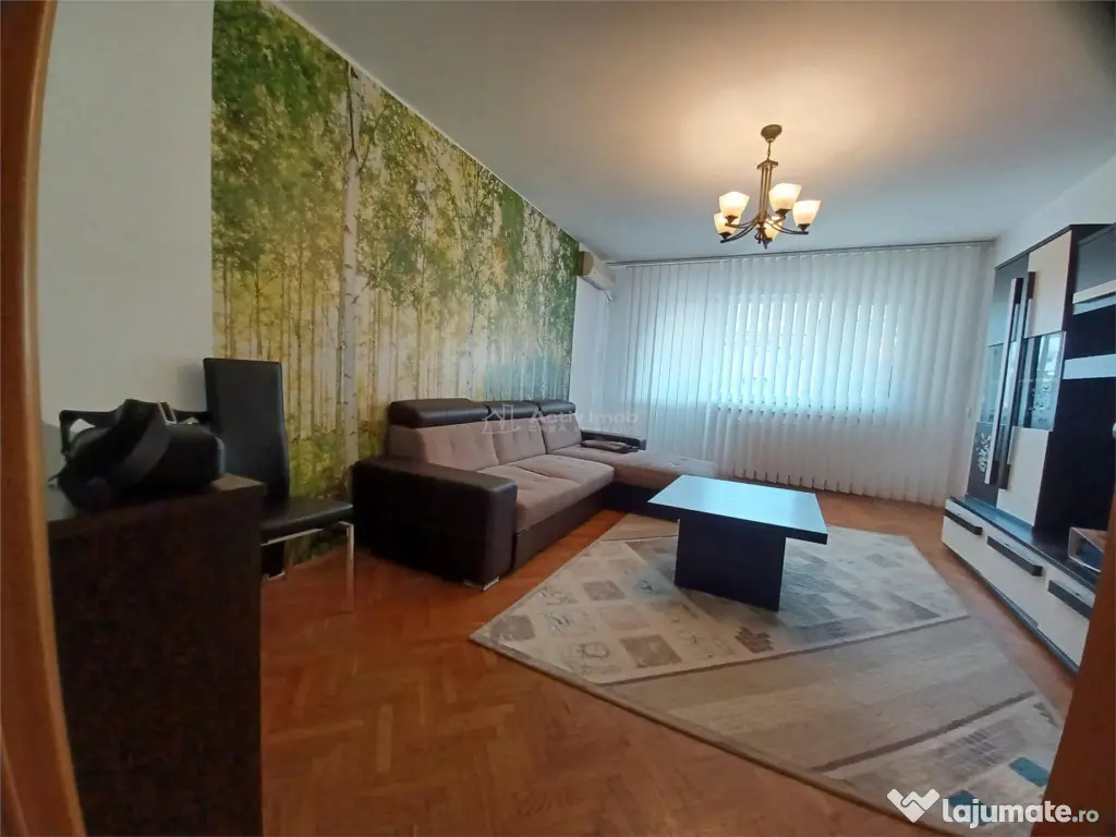 V#226;nzare Apartament 3 camere - Pia#539;#259; Victoriei / 
