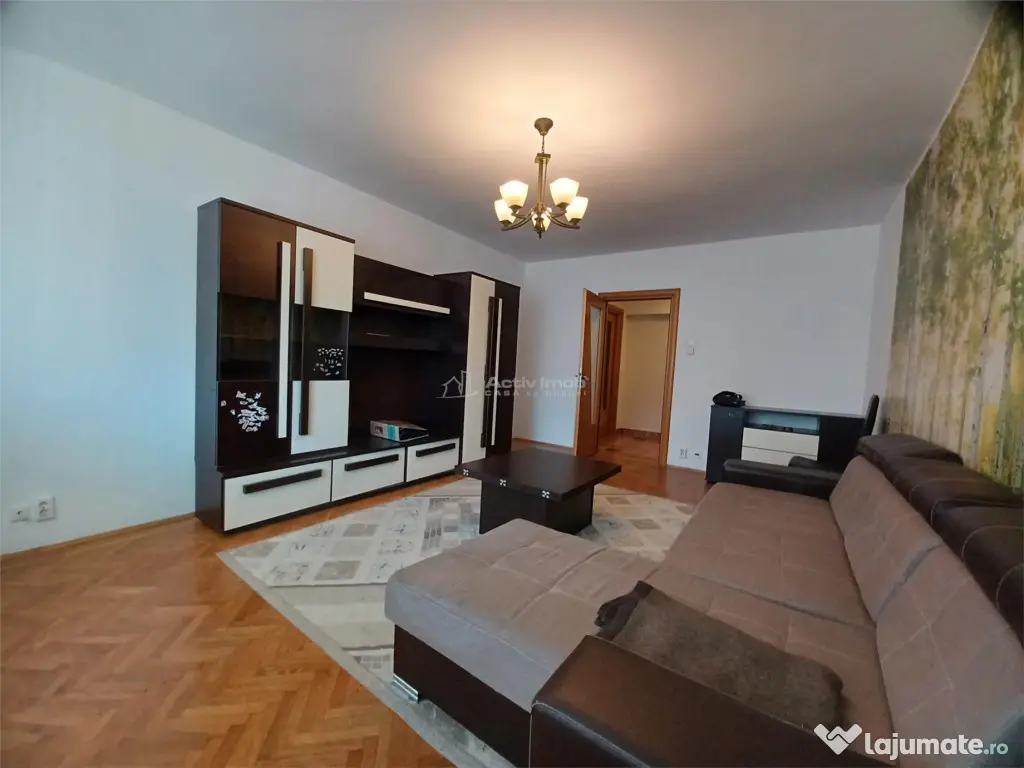 V#226;nzare Apartament 3 camere - Pia#539;#259; Victoriei / 