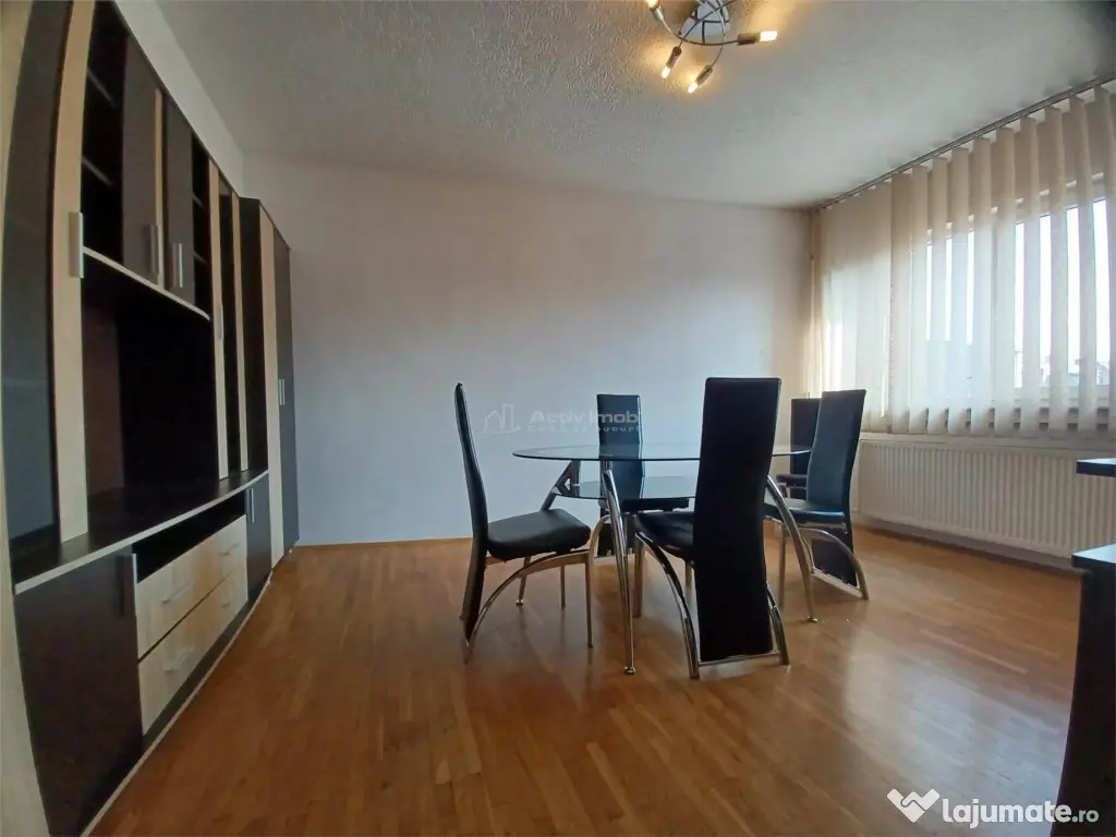 V#226;nzare Apartament 3 camere - Pia#539;#259; Victoriei / 