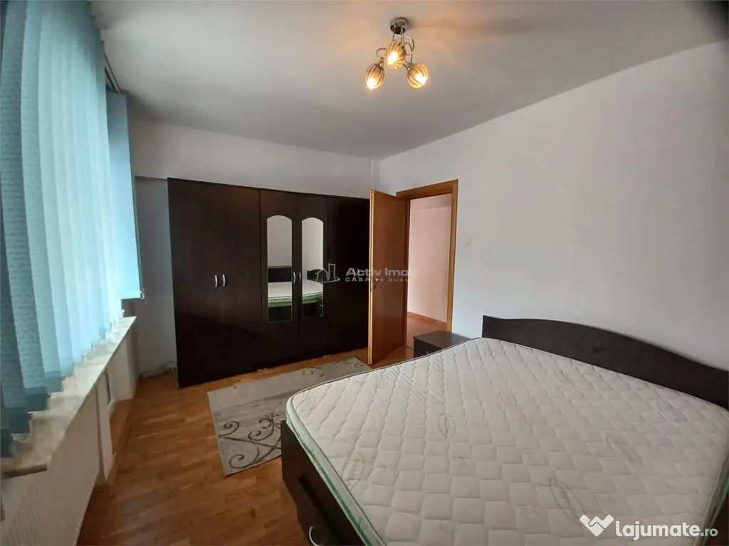 V#226;nzare Apartament 3 camere - Pia#539;#259; Victoriei / 