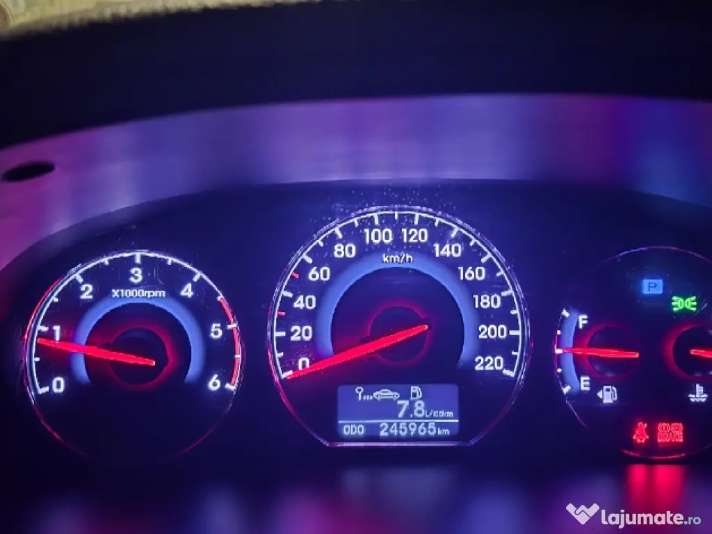 Vand Hyundai Santa Fe 2011,euro 5, motor 2.2  198 cp, 4x4 