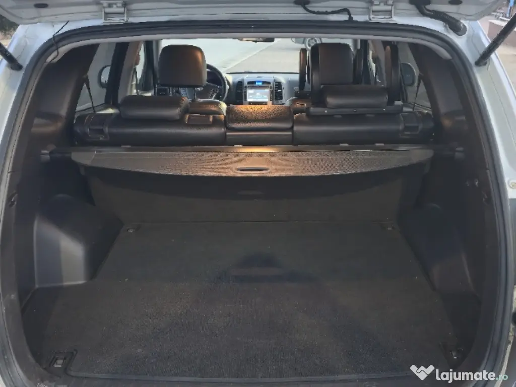 Vand Hyundai Santa Fe 2011,euro 5, motor 2.2  198 cp, 4x4 