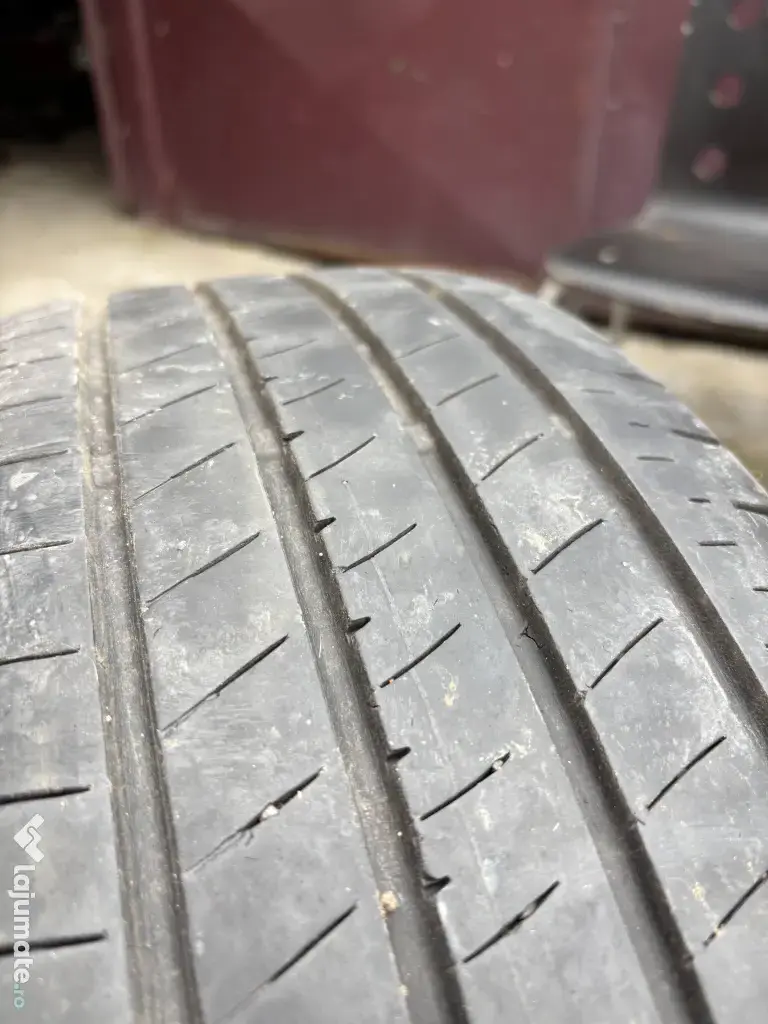 Set anvelope premium de vara Bridgestone Turanza T005 215/60 R17 96H DOT 0521 