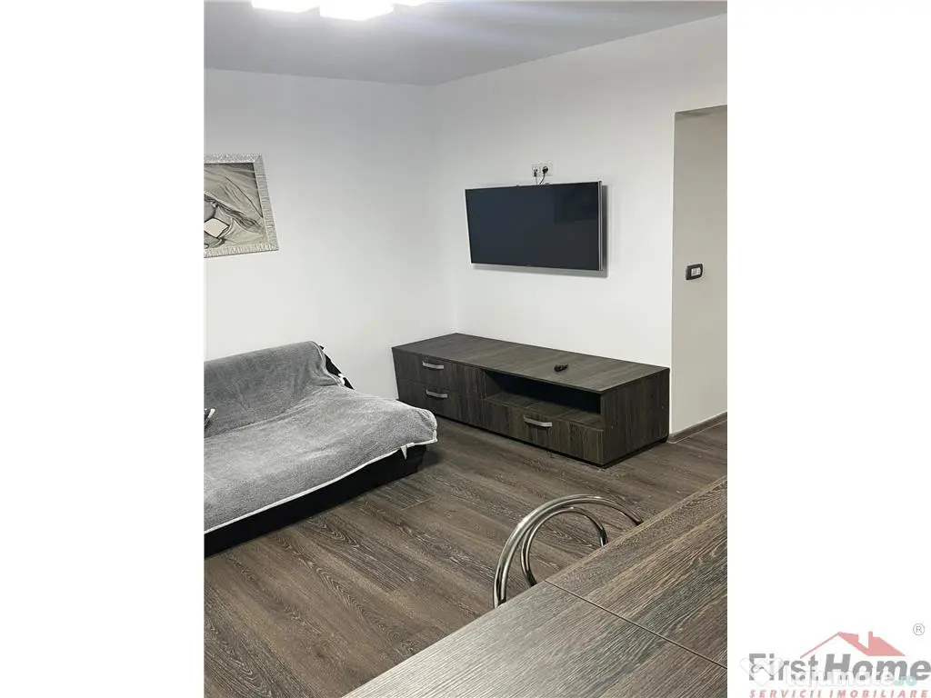 Spatiu birouri,cabinete,intrare stadala,zona Pompieri,76 mp 