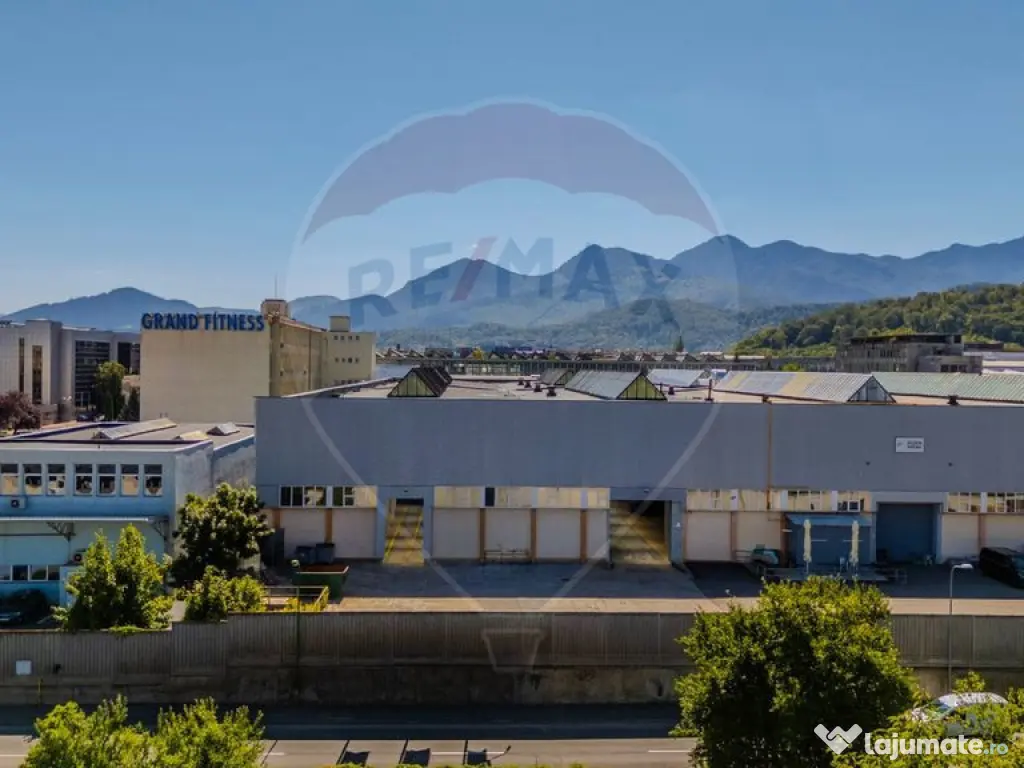 2 tronsoane hala |2 poduri rulante 10/18 T, Parcare, Prod... 