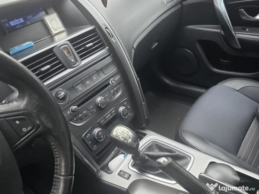 Renault Latitude 2.0 Benzina 2011 – Unic Proprietar, Istoric Renault