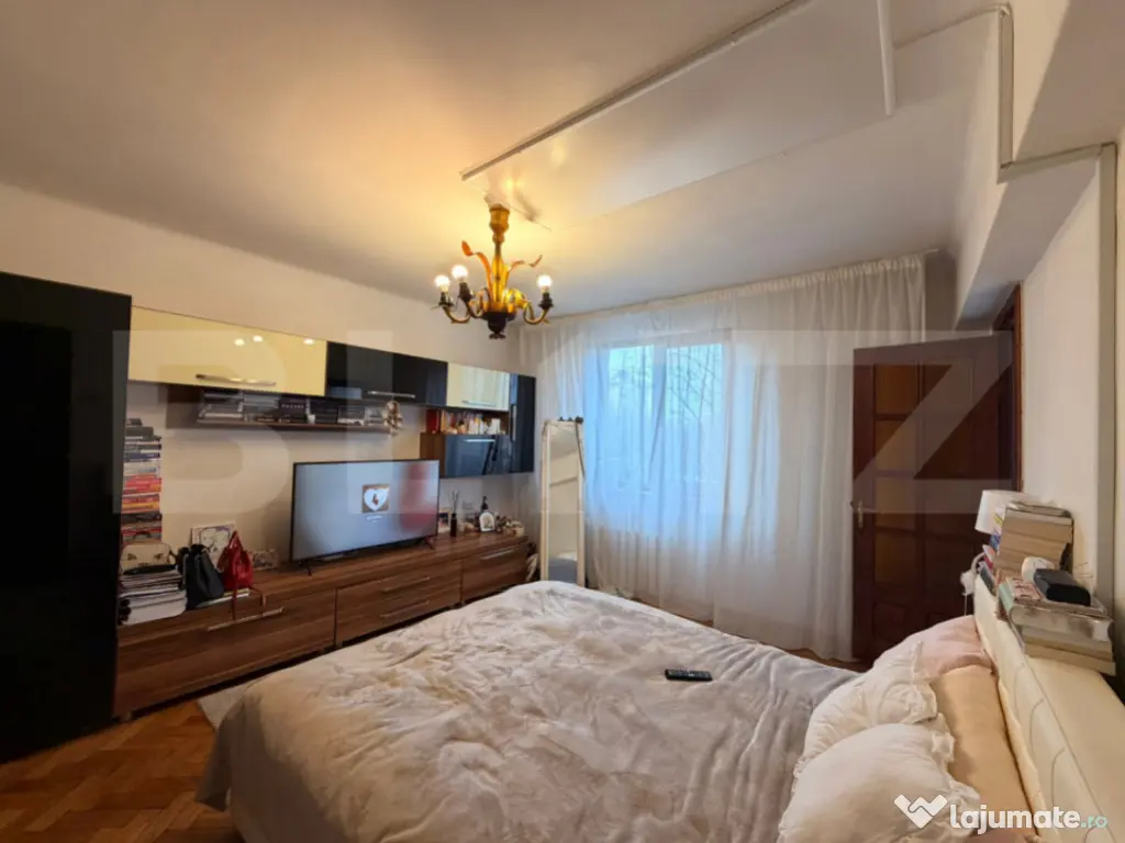 Garsoniera langa Teatru National, Ultracentral, etaj 2