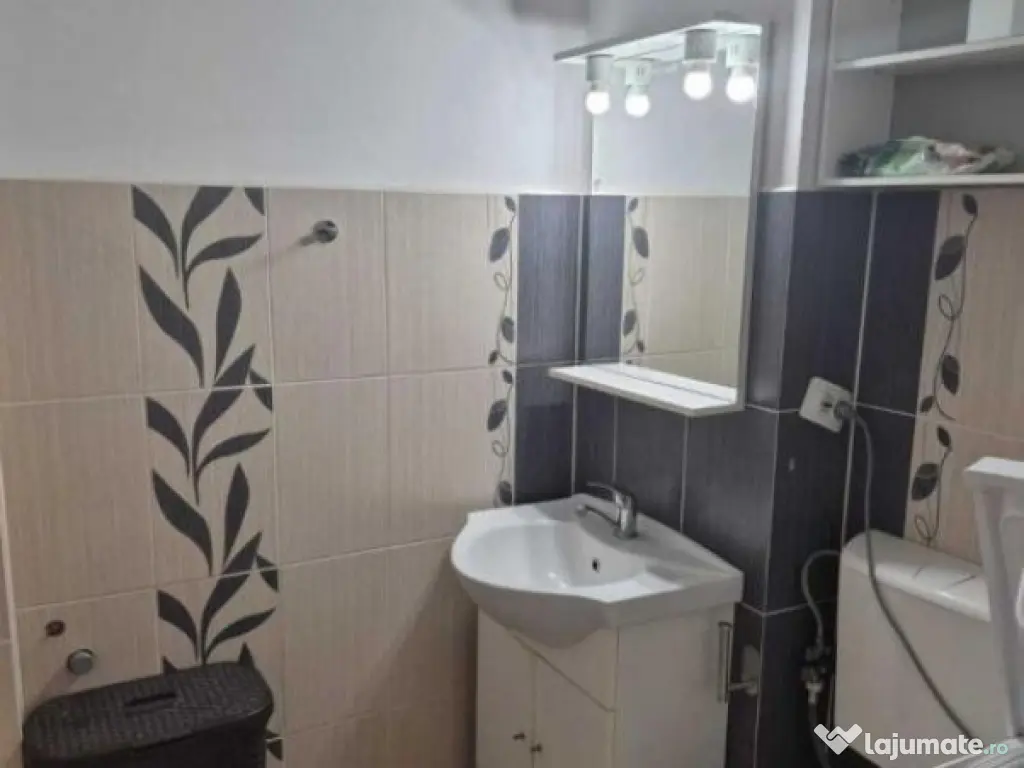 Apartament 3 camere zona Turnisor 