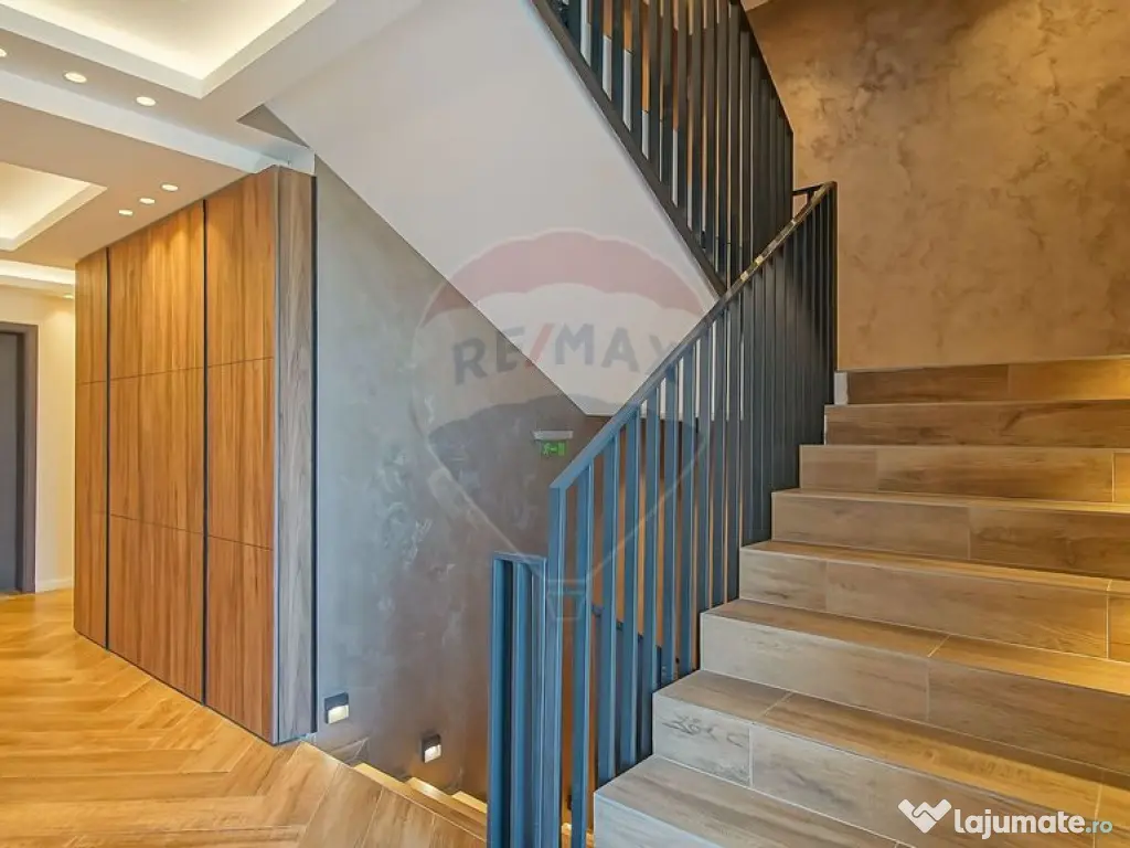 COMISION 0%! STUDIO BLOC NOU | COSMOPOLIT RISE | PRIMA IN... 