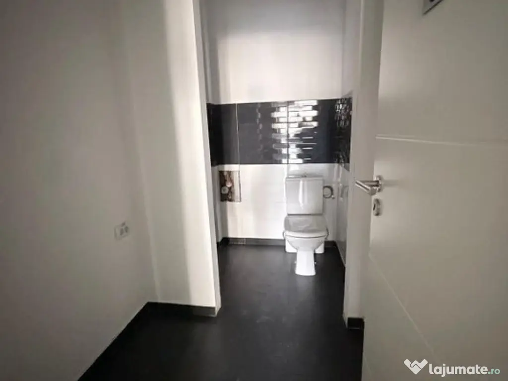 Zona Piata Romana - Calea Dorobantilor 105 mp vitrina 9 m 