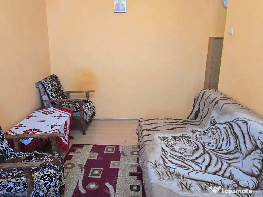 Inchiriez apartament 2 camere in Deva, zona Dacia, mobilat, utilat