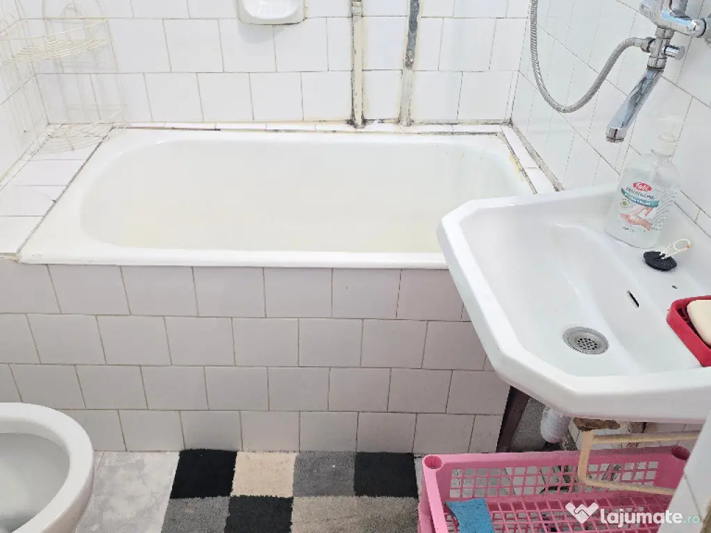 Inchiriez apartament 2 camere in Deva, zona Dacia, mobilat, utilat