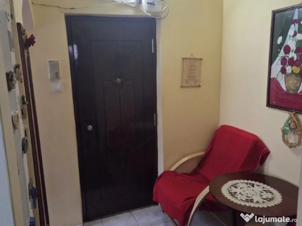 Vând Apartament in Lupeni