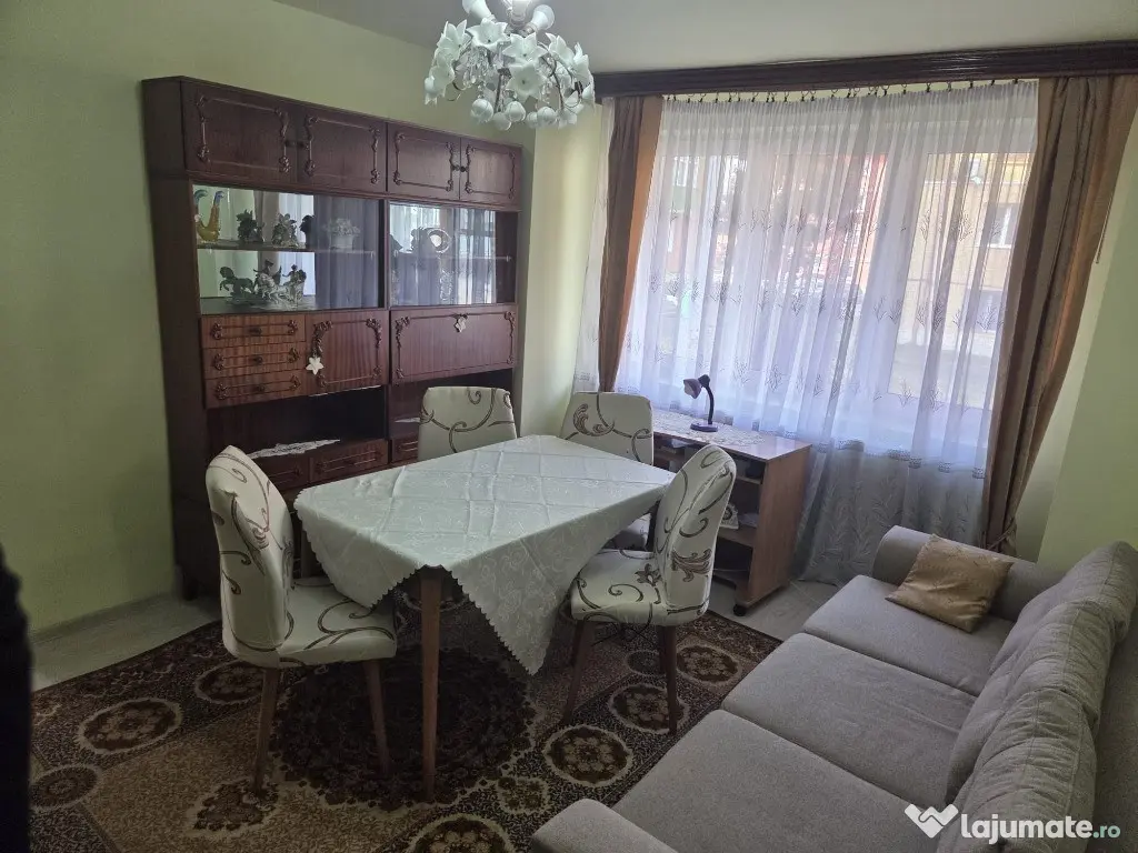 Vând Apartament in Lupeni