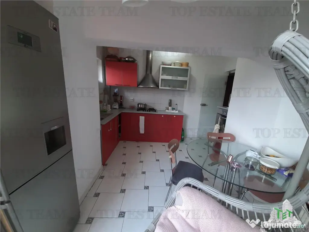 Universitatea Hyperion Calea -Calarasi cu loc de parcare