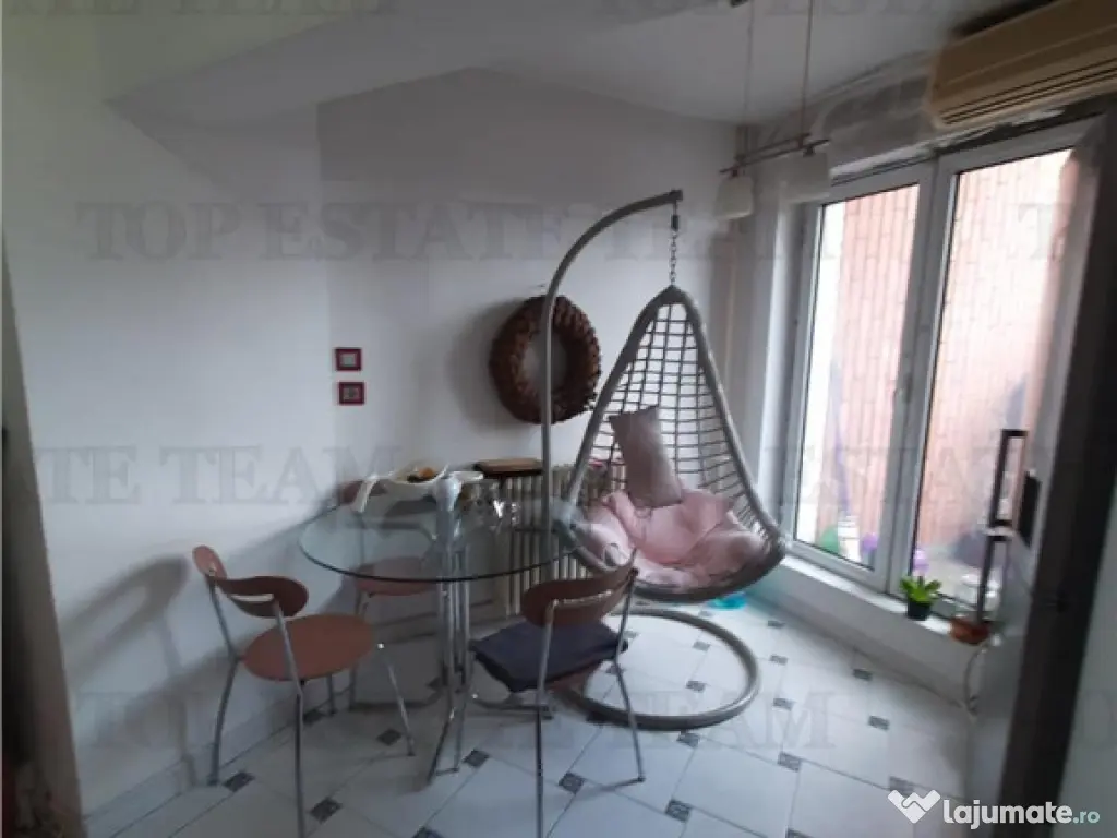 Universitatea Hyperion Calea -Calarasi cu loc de parcare