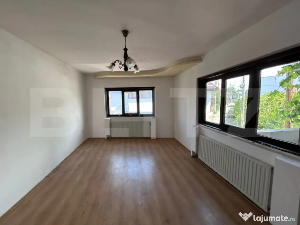 Casa cu 6 camere, renovabila, zona centrala 