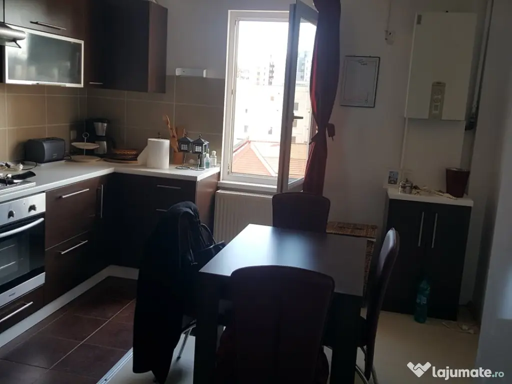 Inchiriez ap 2 camere, decomandat, 53 mp , Targu Mures, str. Gloriei, 490 euro 