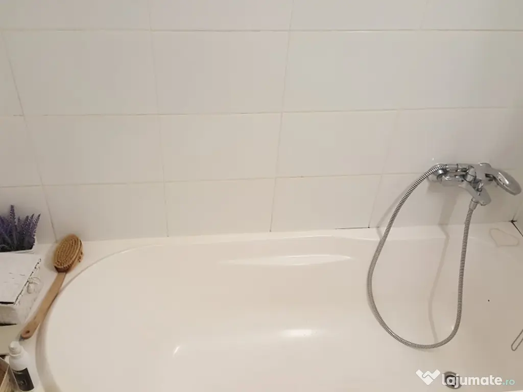 Inchiriez ap 2 camere, decomandat, 53 mp , Targu Mures, str. Gloriei, 490 euro 