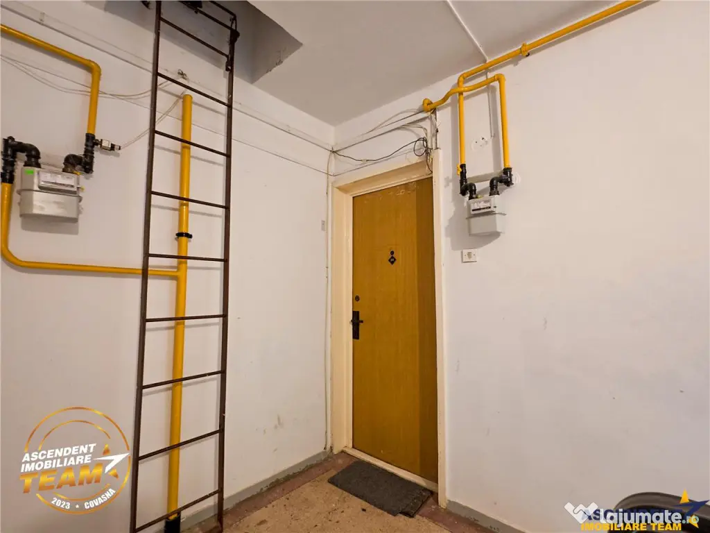 Tur Virtual! Decomandat,3 camere,locatie favorabila,Simeria, 