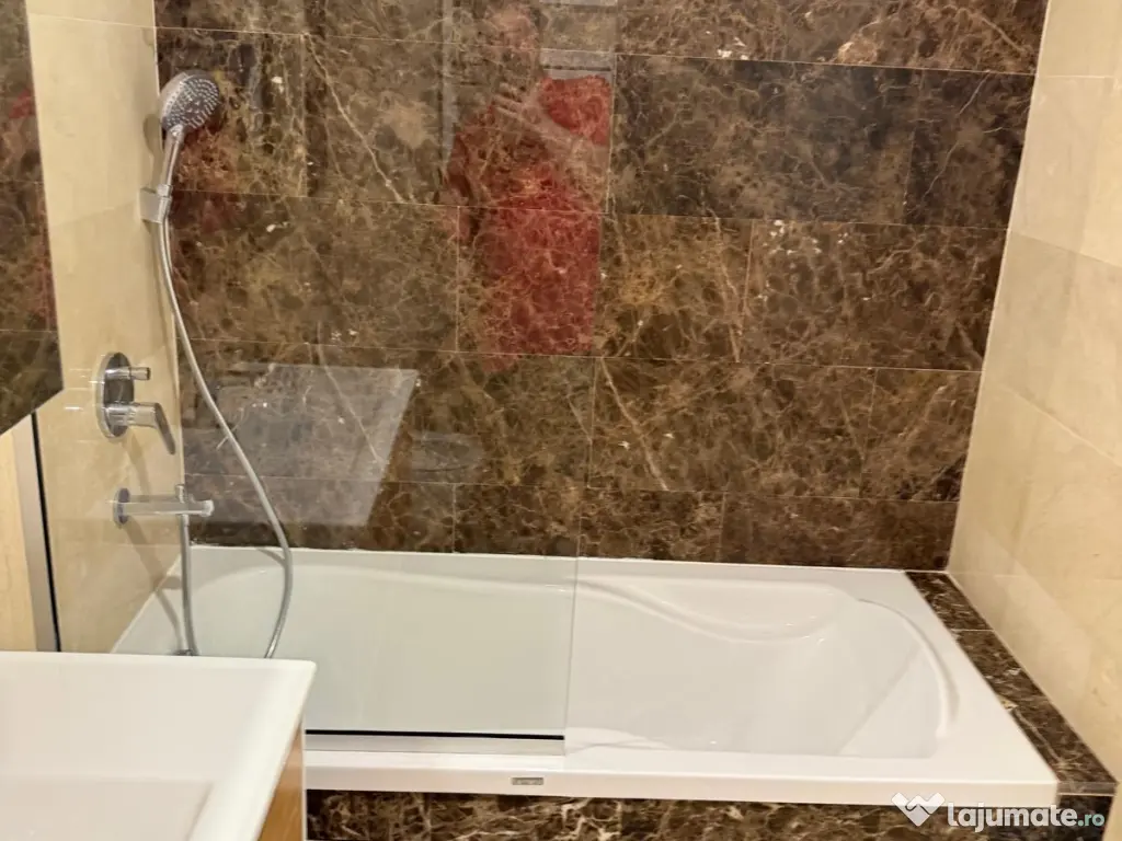 3 Camere, 2 Bai, Terasa, Parcare, Mobilat, Utilat, Pe Plaja, Faleza Nord, 2025 