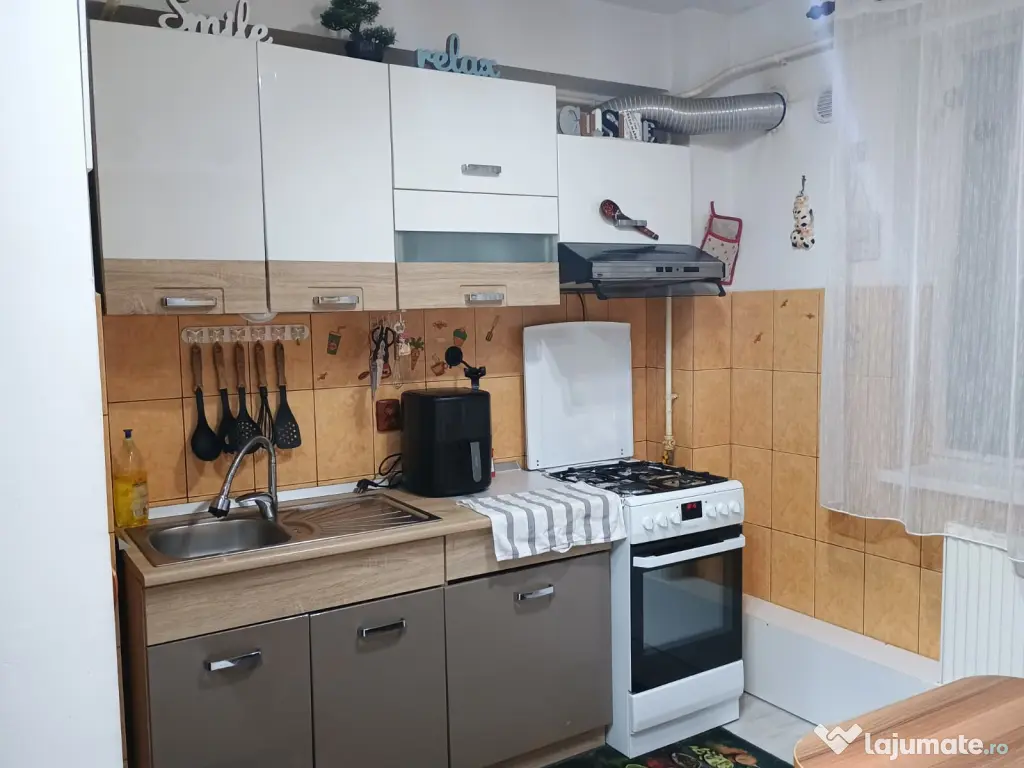 APARTAMENT ANL DE VÂNZARE 