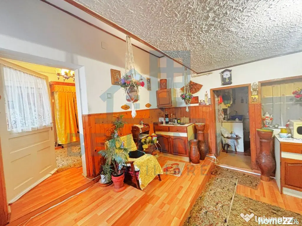 Casa-Central-Brasov-Sitei-Universitate-125mp-curte-280mp-... 