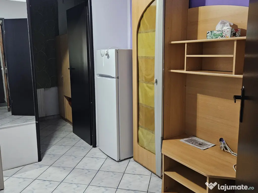 Proprietar dau in chirie garsoniera 