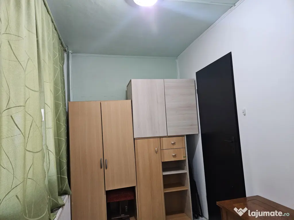 Proprietar dau in chirie garsoniera 