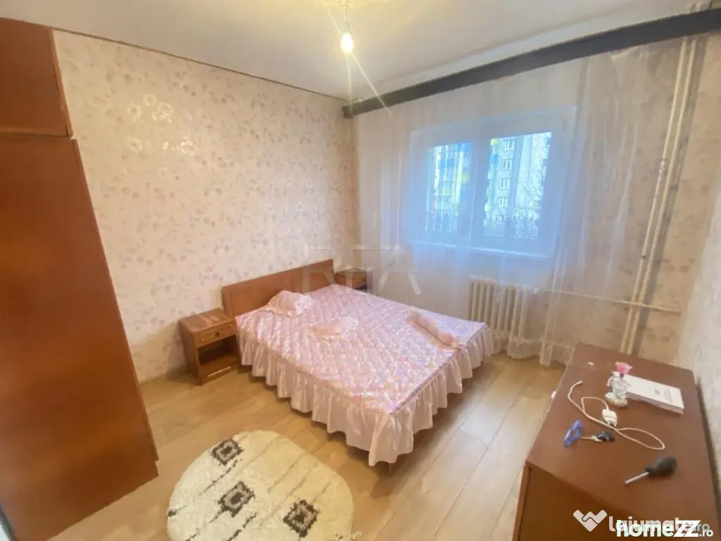 3 Camere- Bloc Anvelopat- Strada Barca 