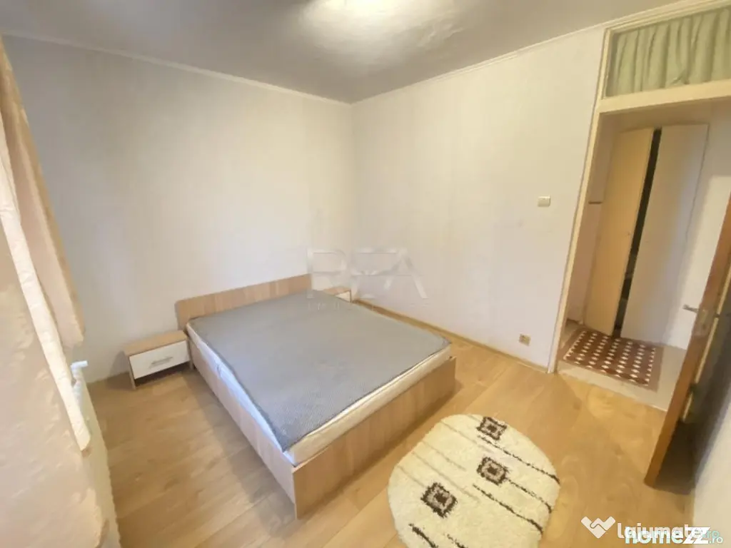 3 Camere- Bloc Anvelopat- Strada Barca 