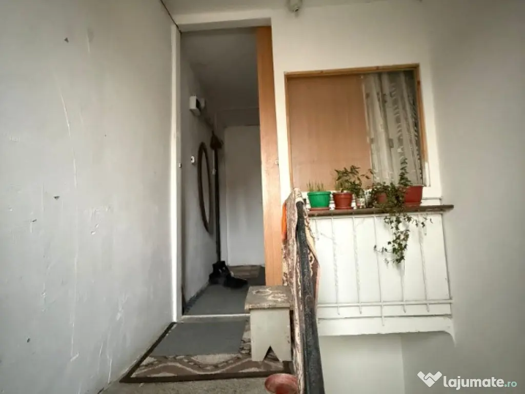 Garsoniera zona Plevnei 