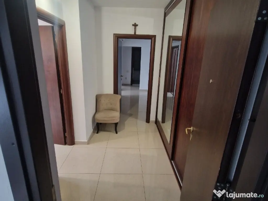 Apartament 3 camere | 70 mp | 1,5 min metrou Dristor | renovat | Mobil 