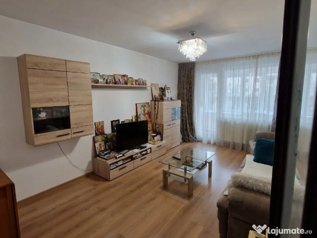 Apartament 3 camere | 70 mp | 1,5 min metrou Dristor | renovat | Mobil 