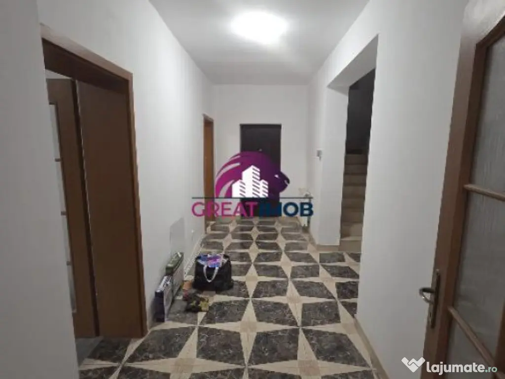 Apartament 3 camere de inchiriat, PARTER – destinat mun... 