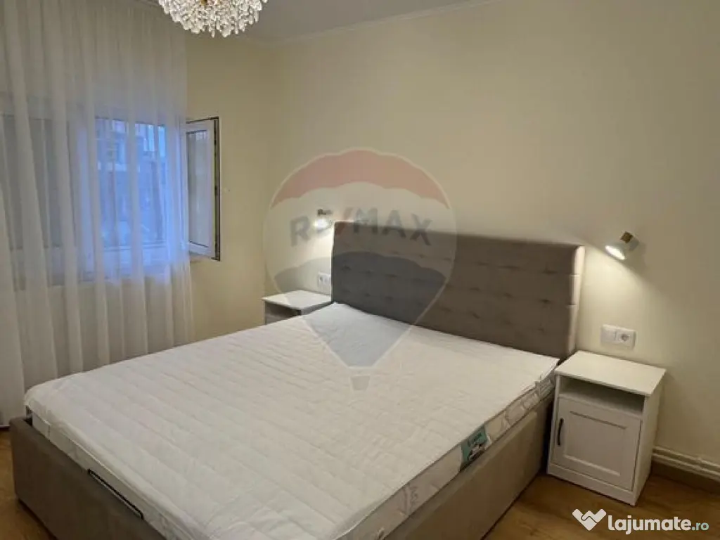 Apartament de inchiriat 3 camere plus Garaj complet RENOVAT 