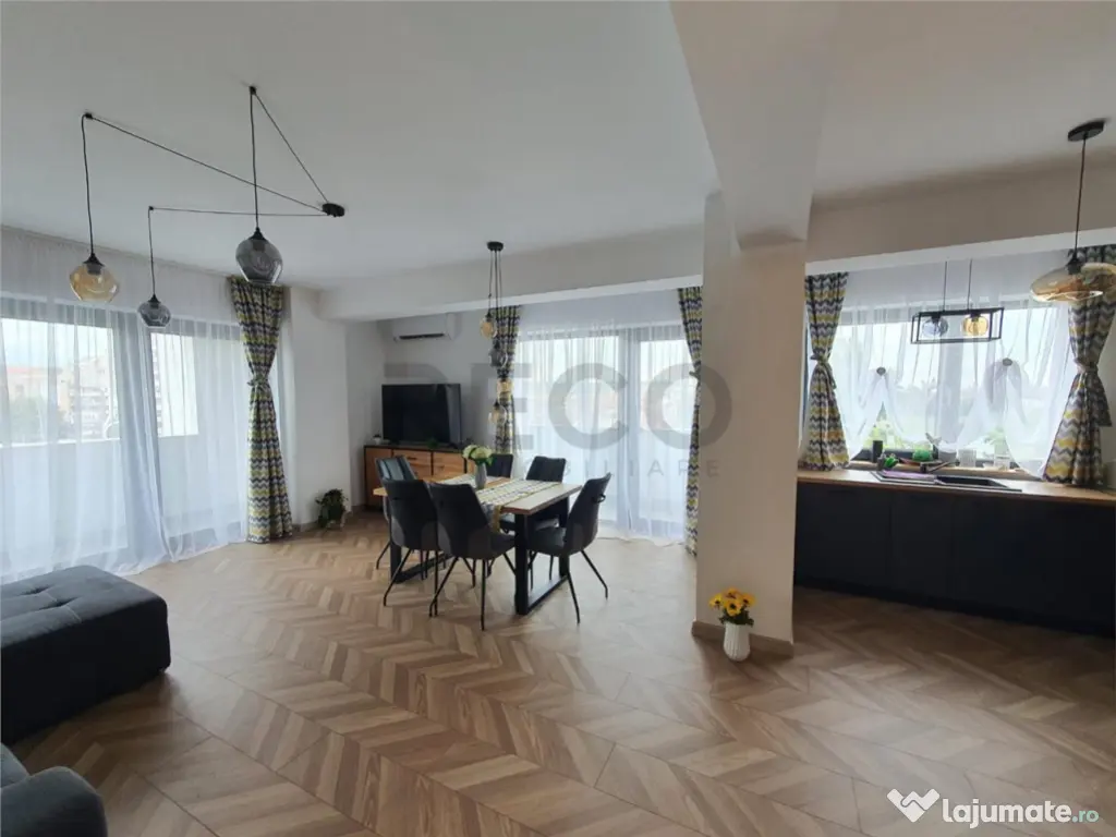 RECO apartament 3 camere cu loc de parcare privat de inchiri