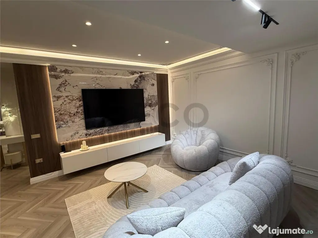 Apartament cu 3 camere ultralux, 83 mp, NOU, zona centrala 