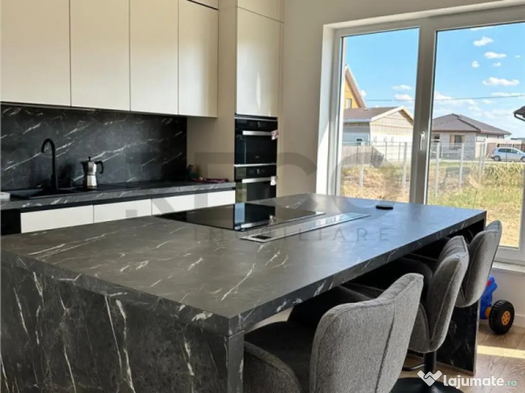 RECO Casa 3 camere Santandrei de închiriat 