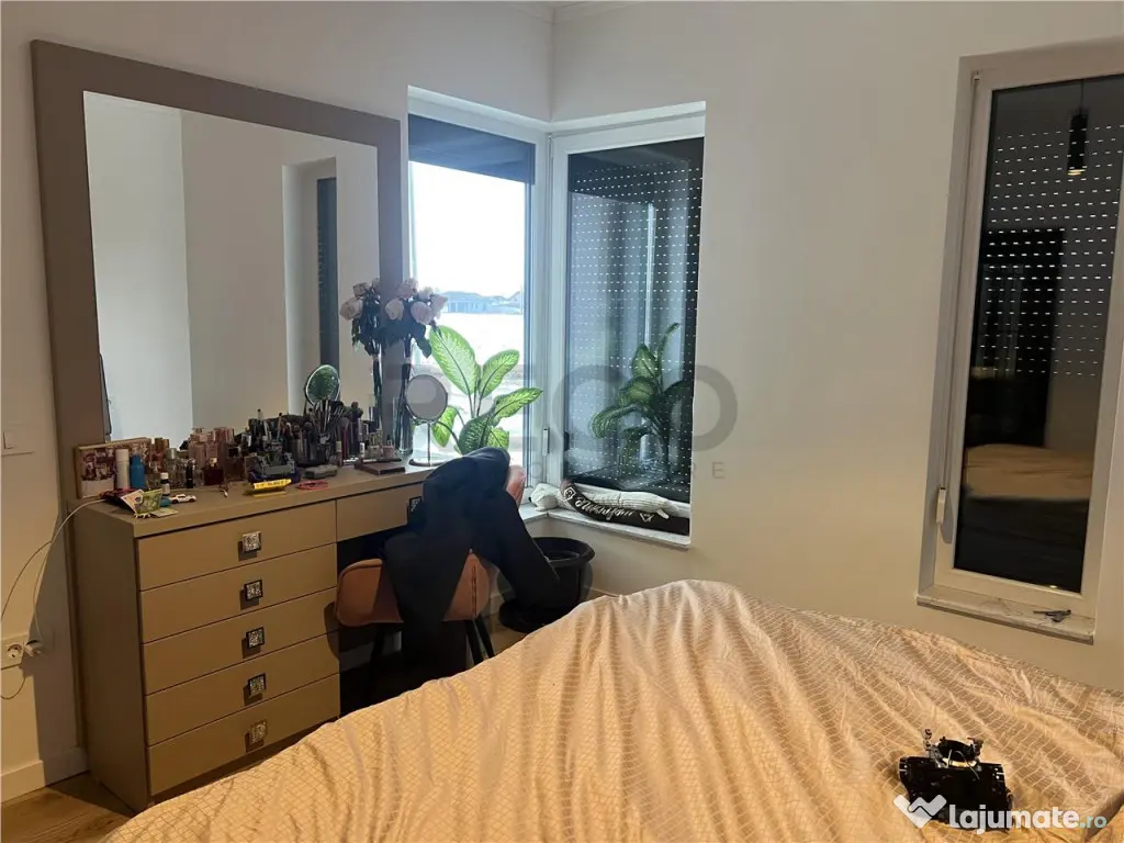 RECO Casa 3 camere Santandrei de închiriat 