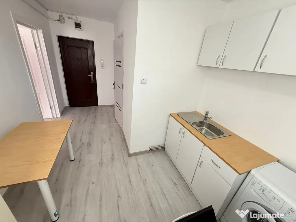 Garsonieră luminoasă, pregătită pentru mutare – Astra / Soarelui 