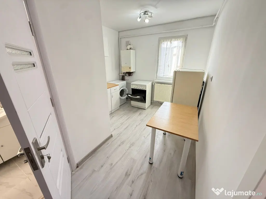 Garsonieră luminoasă, pregătită pentru mutare – Astra / Soarelui 