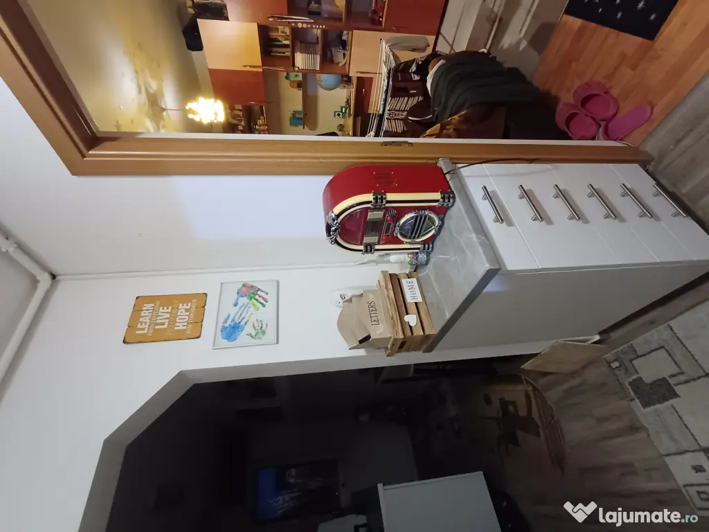 Vând apartament 3 camere 