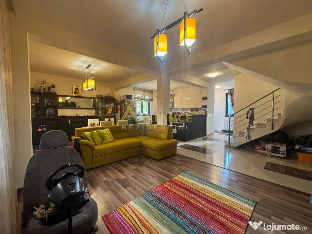 Casa tip duplex - 4 camere 2 bai - teren 200mp 