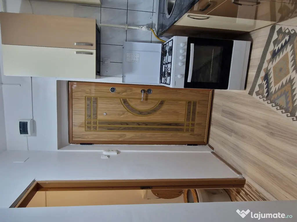 Garsoniera de inchiriat 