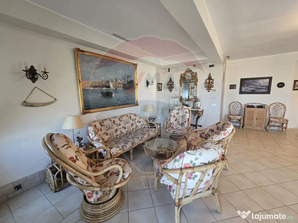 DE VANZARE Apartament cu 4 camere în Mamaia Nord 