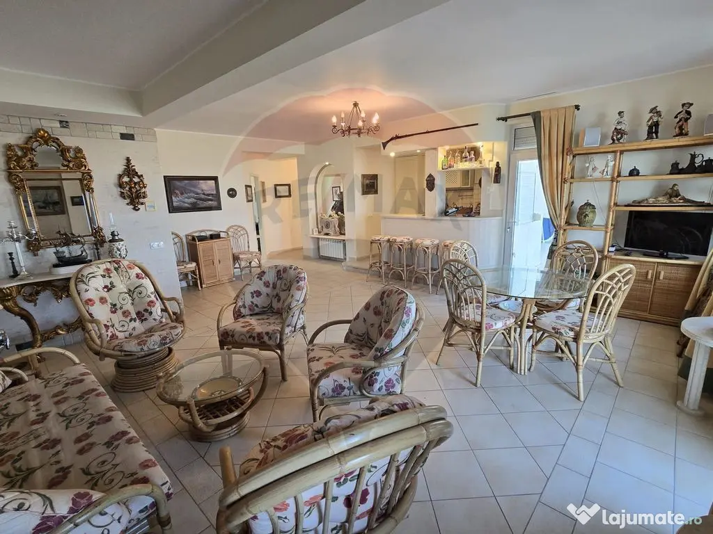 DE VANZARE Apartament cu 4 camere în Mamaia Nord 