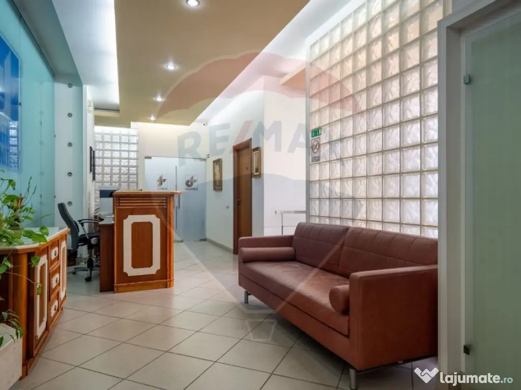 DE INCHIRIAT Spațiu comercial Bd. Unirii – 1335 mp 