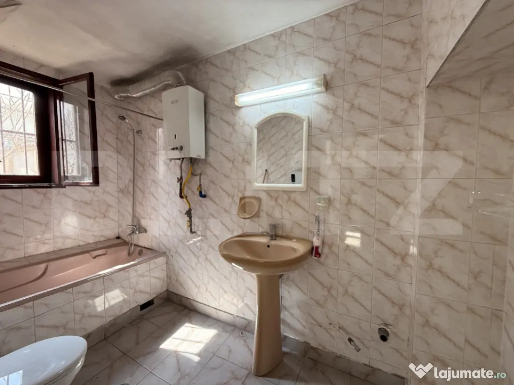 Casă S + P + Pod 200 mp pretabilă birouri, teren 427 mp, C